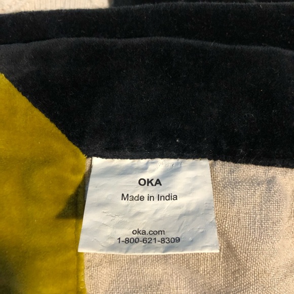 OKA Throws 51 x 67 inches - Picture 2 of 3